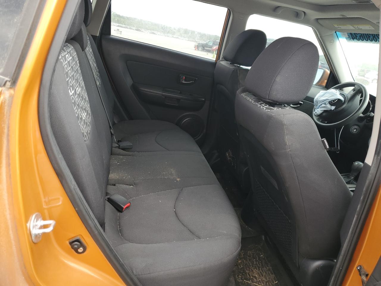 2011 Kia Soul + VIN: KNDJT2A21B7216926 Lot: 62830634