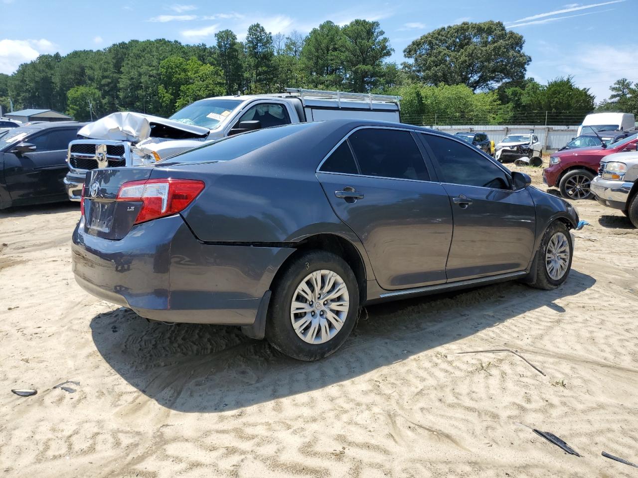 2014 Toyota Camry - Image 3