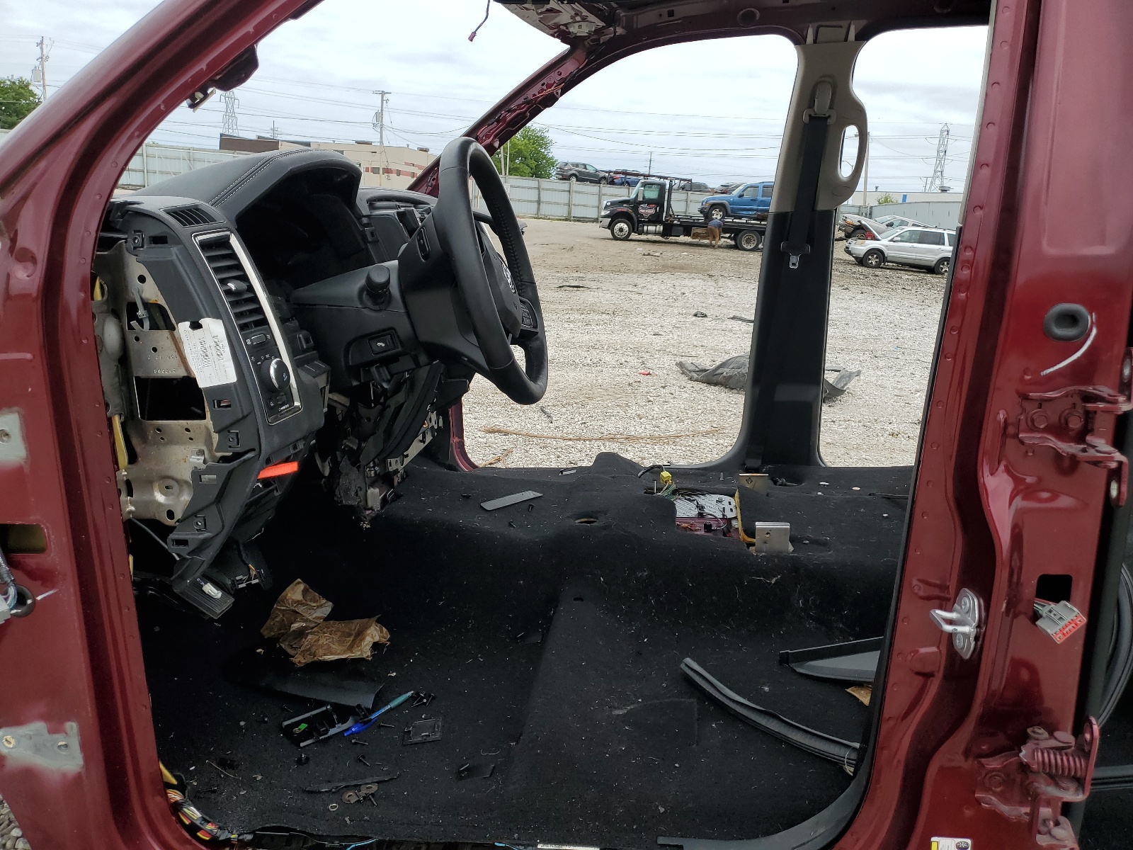 1C6RR6HT4HS735960 2017 Ram 1500 Sport