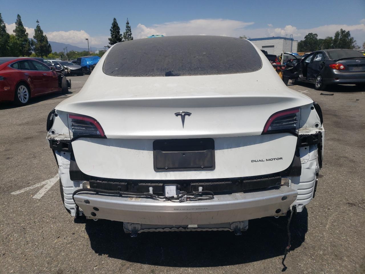 5YJ3E1EB3NF211961 2022 Tesla Model 3