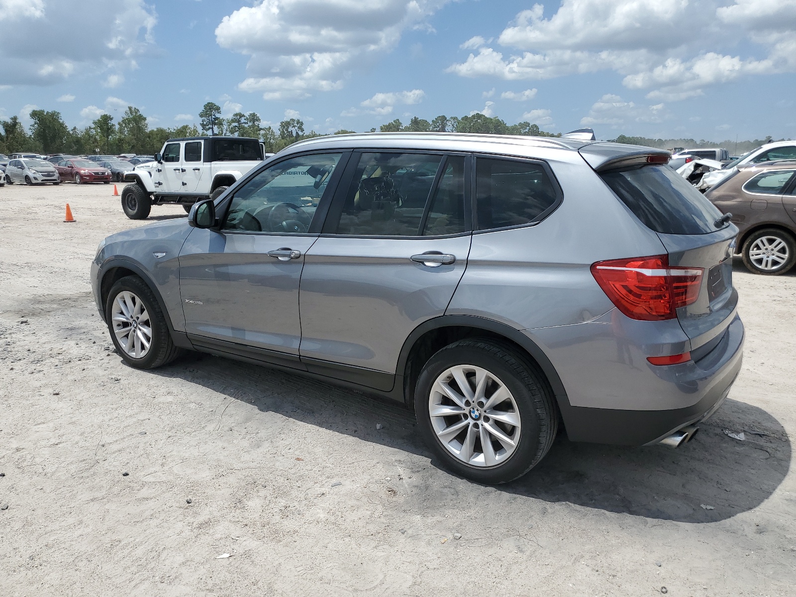 2016 BMW X3 xDrive28I vin: 5UXWX9C57G0D75929