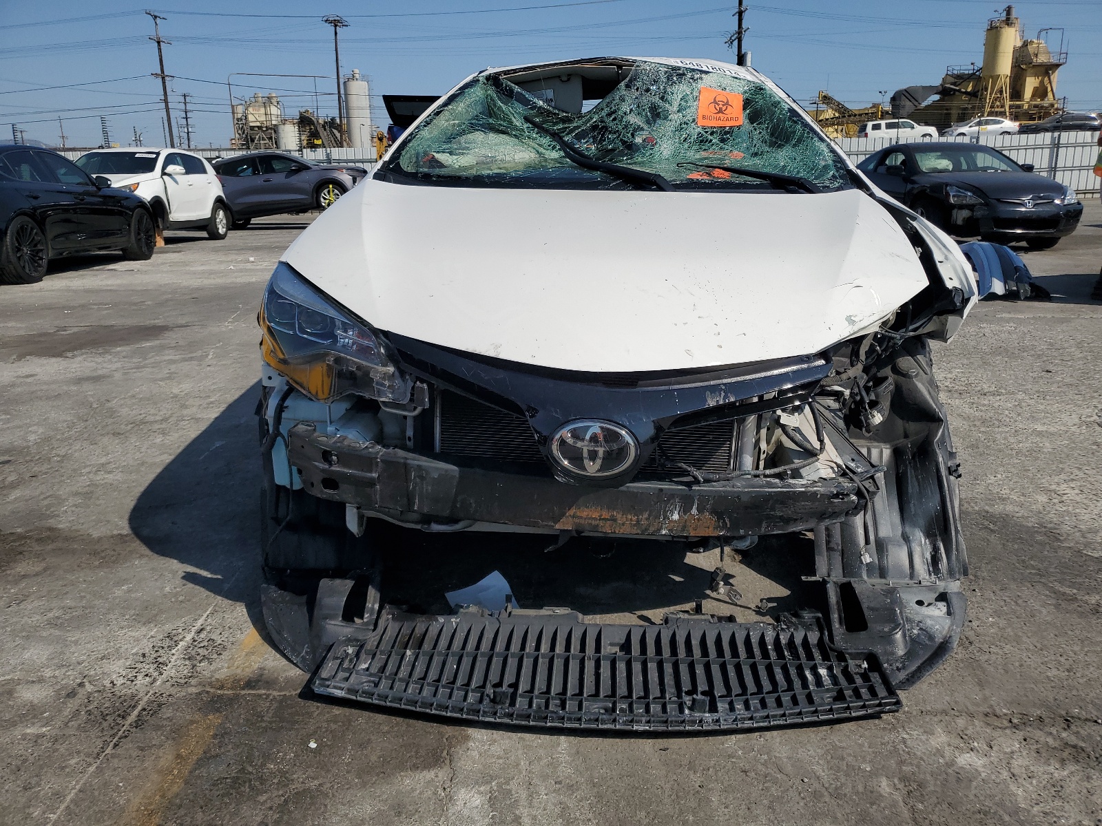 2018 Toyota Corolla L vin: 5YFBURHE1JP770510