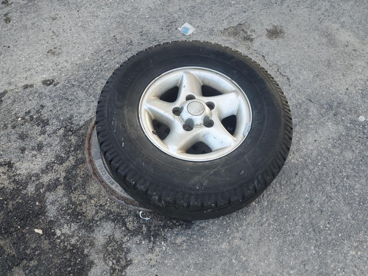 2017 Ram 1500 St VIN: 1C6RR7FT0HS635931 Lot: 61999184