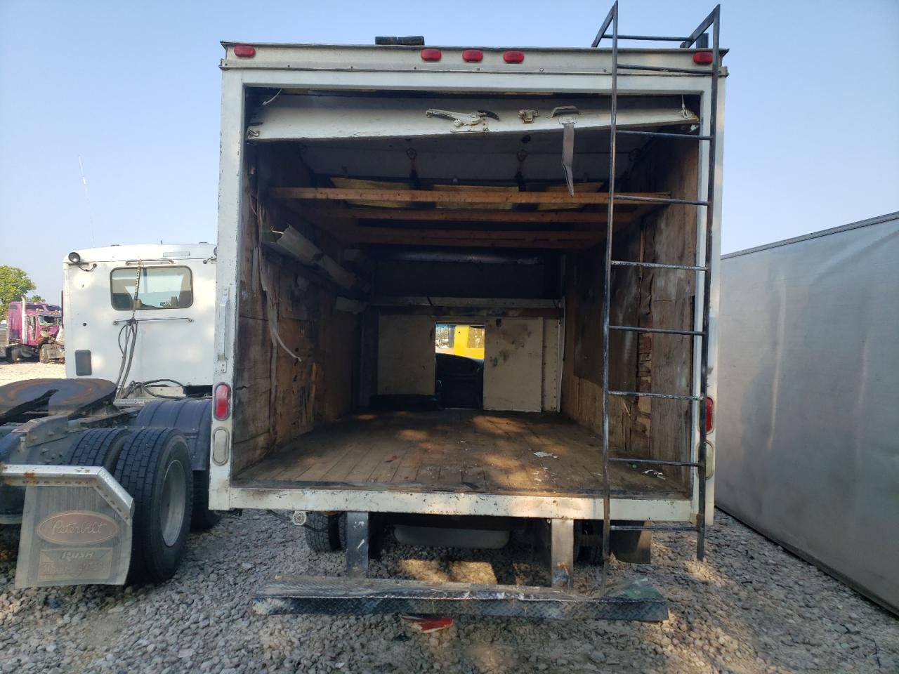 2005 Ford Econoline E350 Super Duty Cutaway Van VIN: 1FDWE35L65HA55640 Lot: 60382254