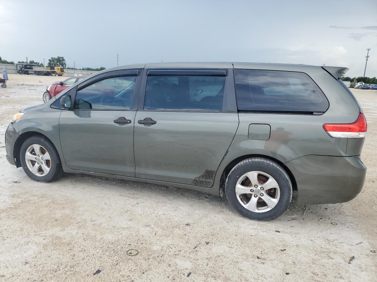 2013 Toyota Sienna VIN: 5TDZK3DC7DS360425 Lot: 63086304