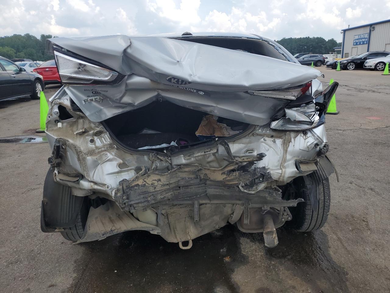 2017 Kia Forte Lx VIN: 3KPFK4A79HE019043 Lot: 61899534