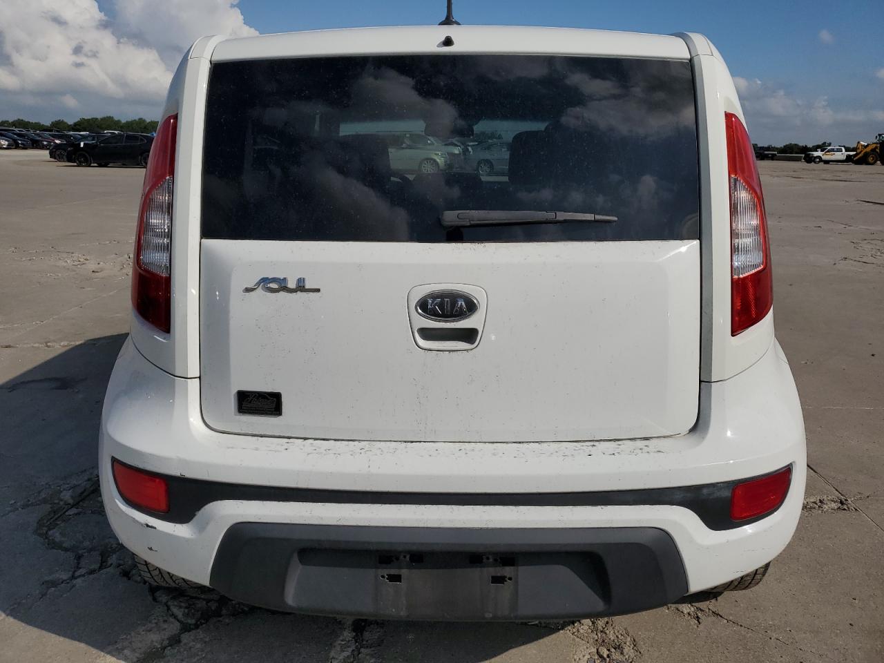 KNDJT2A52C7465750 2012 Kia Soul