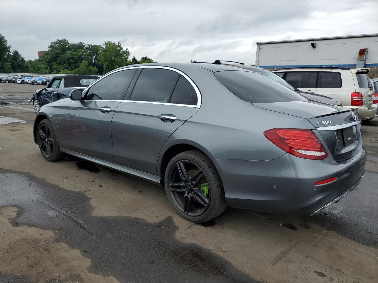 WDDZF4KB2HA037963 2017 MERCEDES-BENZ E CLASS - Image 2