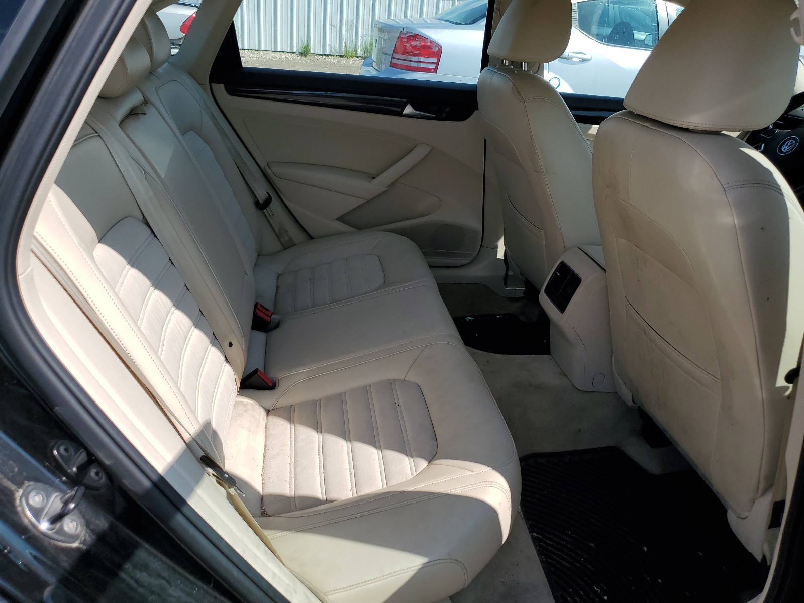 1VWCN7A37DC024636 2013 Volkswagen Passat Sel