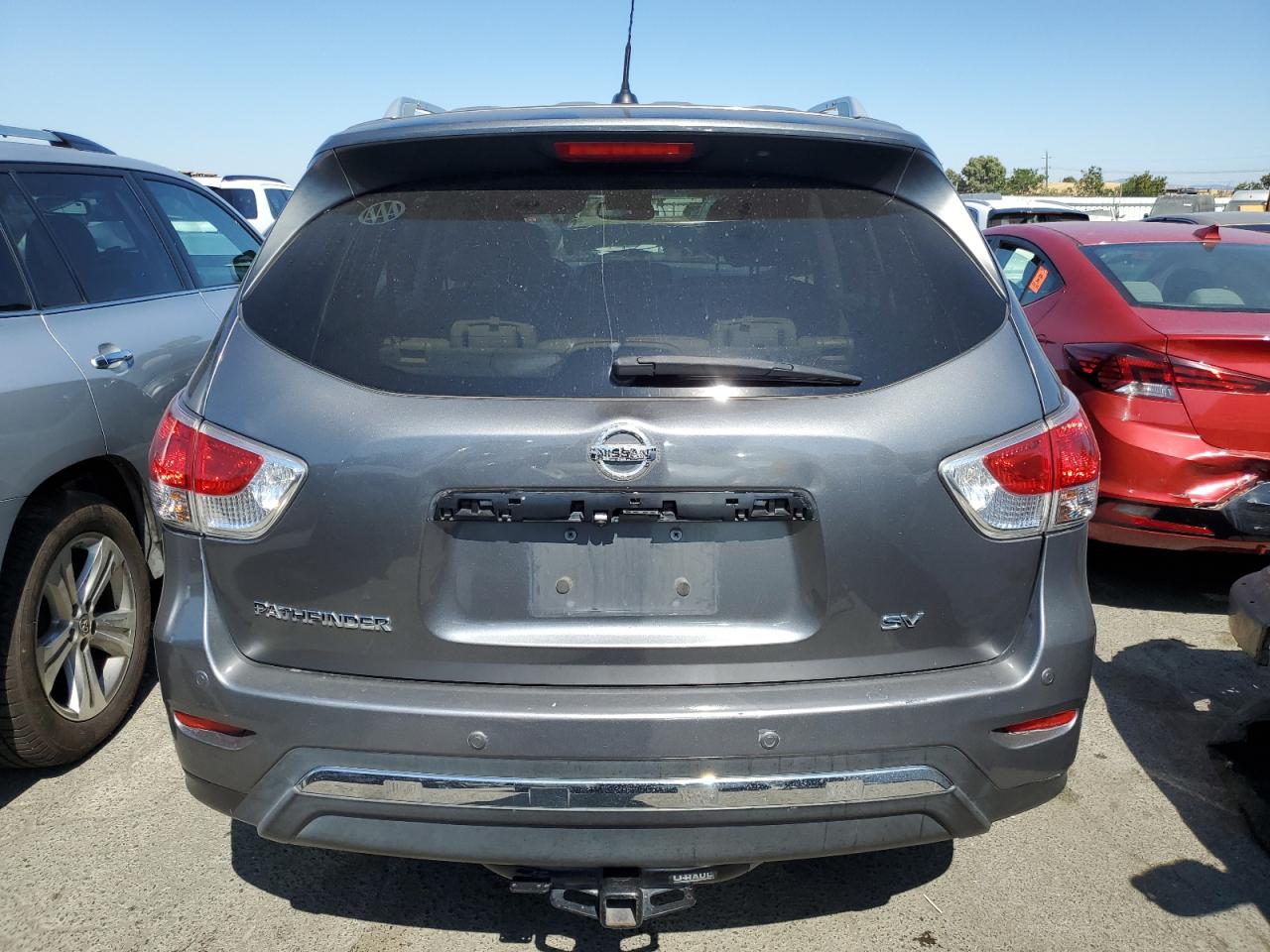 2015 Nissan Pathfinder S VIN: 5N1AR2MN1FC667724 Lot: 61858484