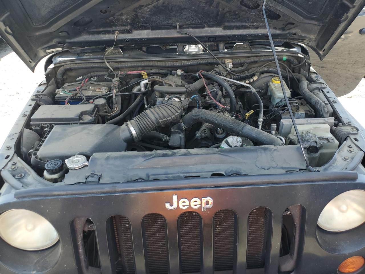 2007 Jeep Wrangler X VIN: 1J8FA241X7L122369 Lot: 64302384