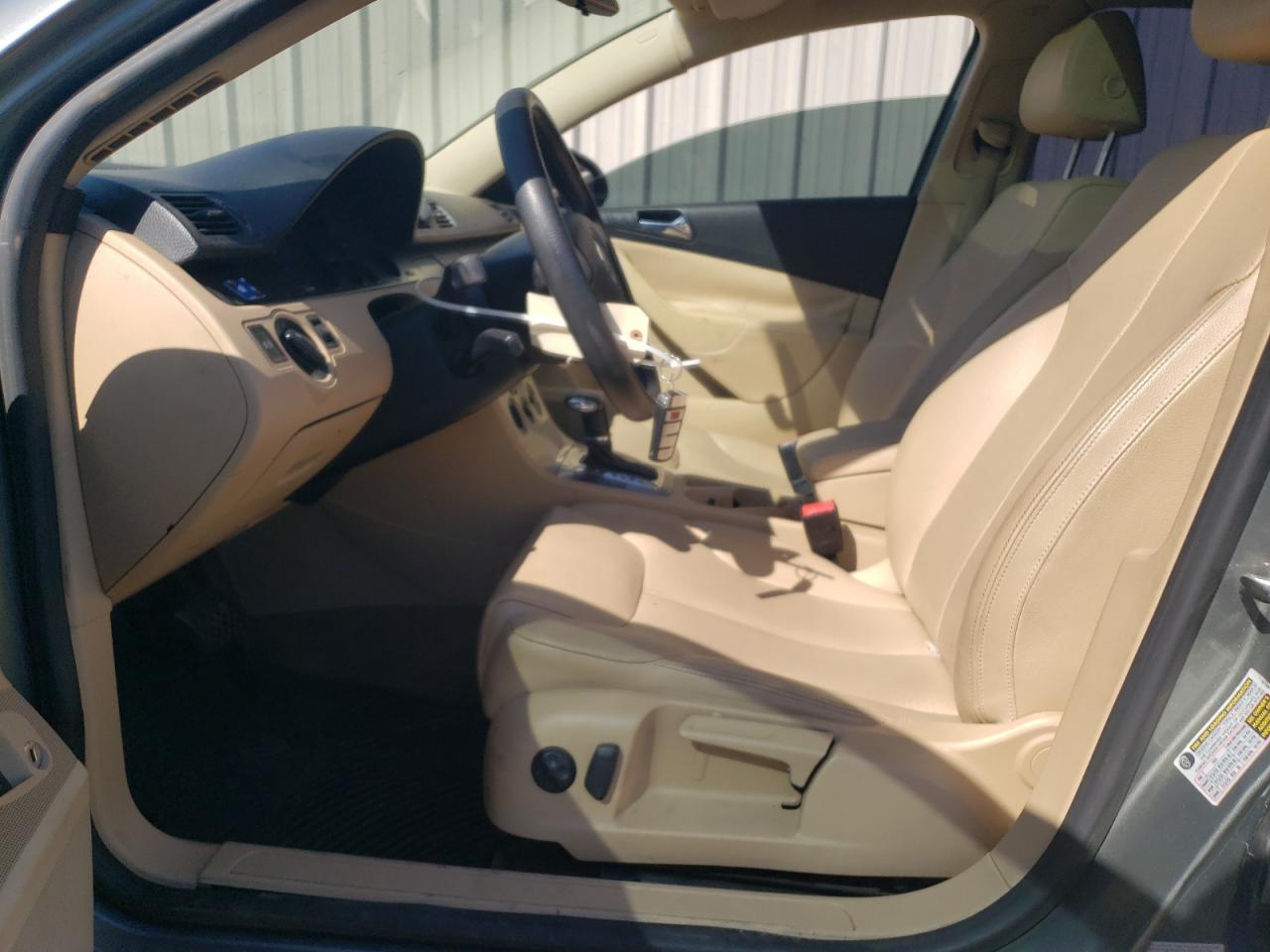 2007 Volkswagen Passat 2.0T VIN: WVWAK73C37P089335 Lot: 63875574