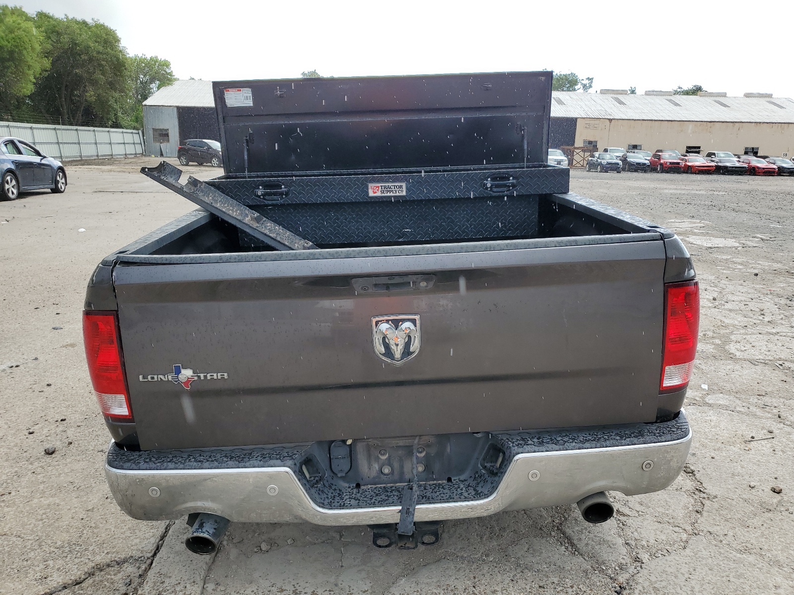 3C6RR6LT0HG521269 2017 Ram 1500 Slt