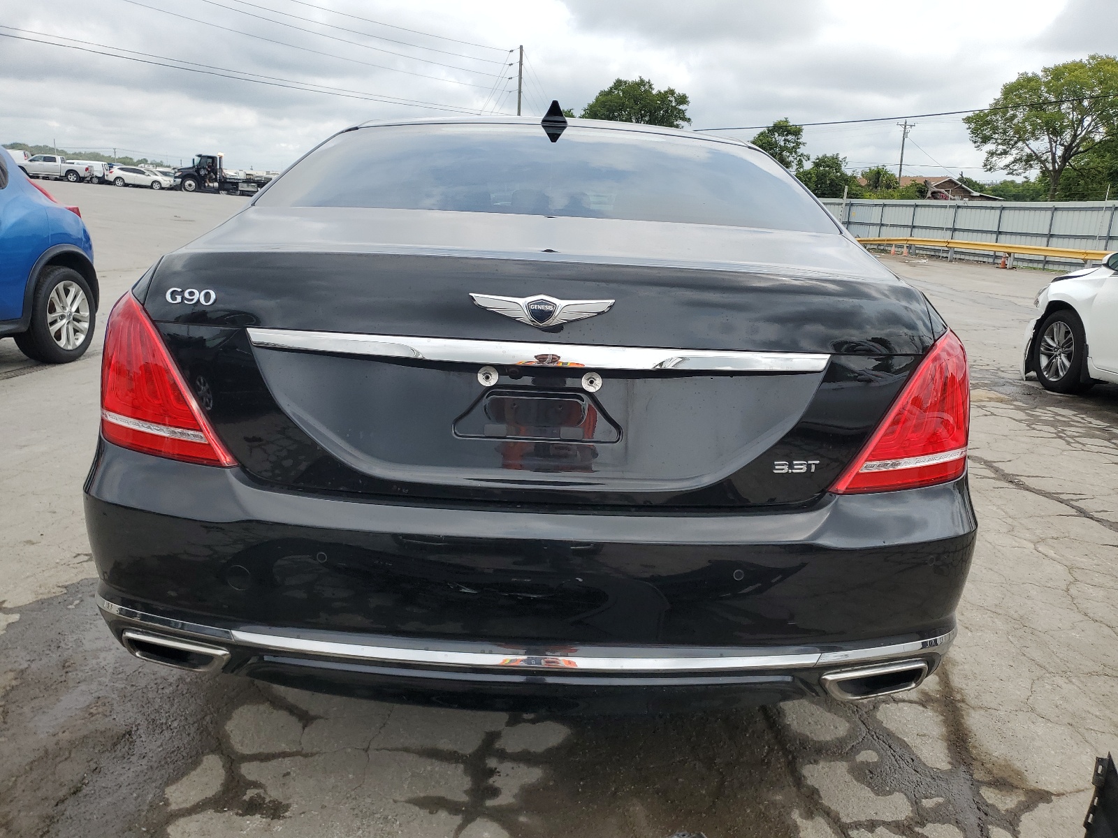 KMHG34JAXJU036949 2018 Genesis G90 Premium