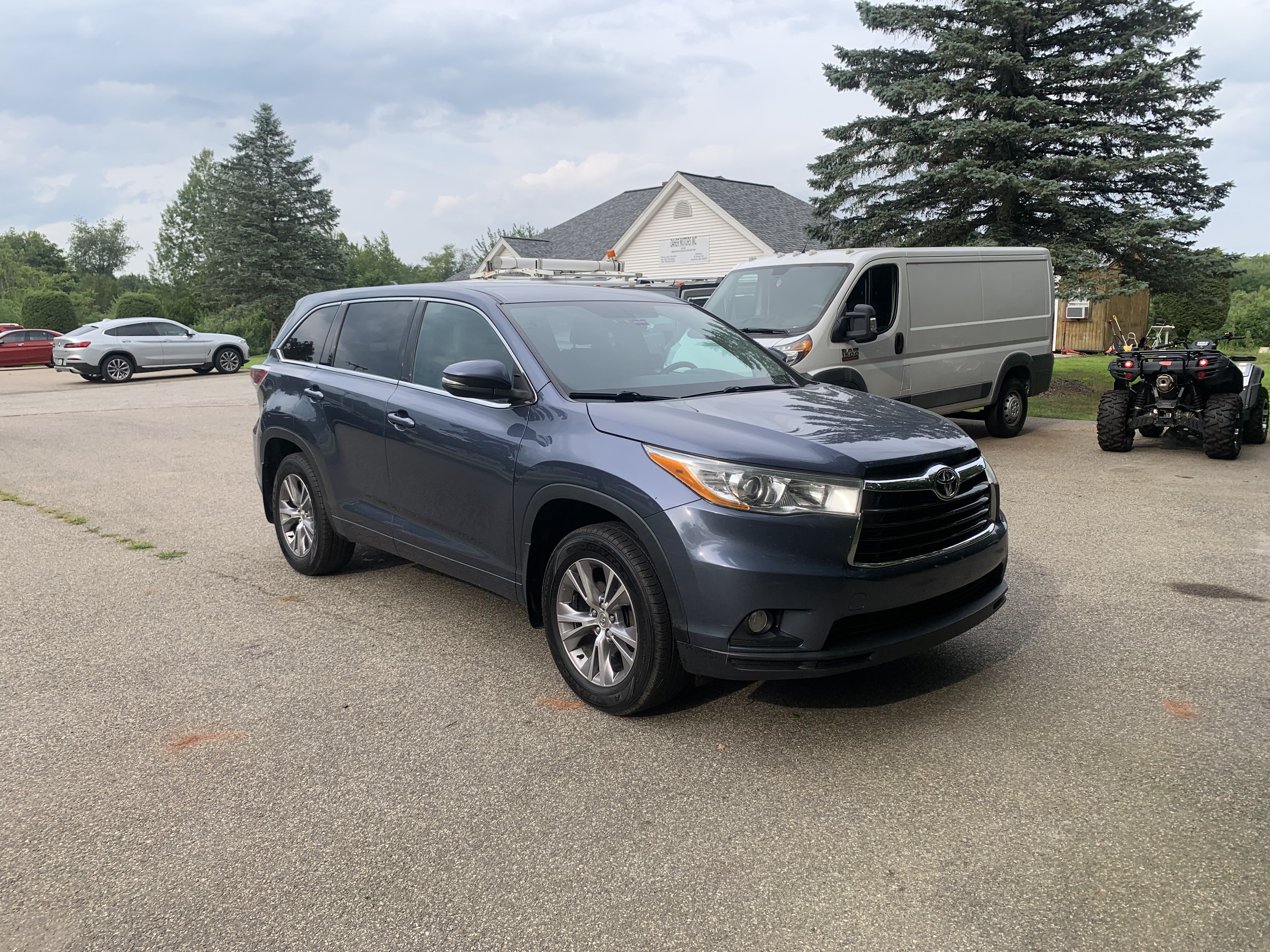 2014 Toyota Highlander Le vin: 5TDBKRFH4ES025492