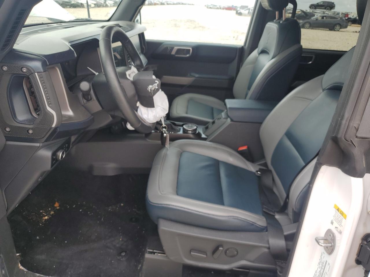 2023 Ford Bronco Base VIN: 1FMEE5BPXPLB86908 Lot: 63799774