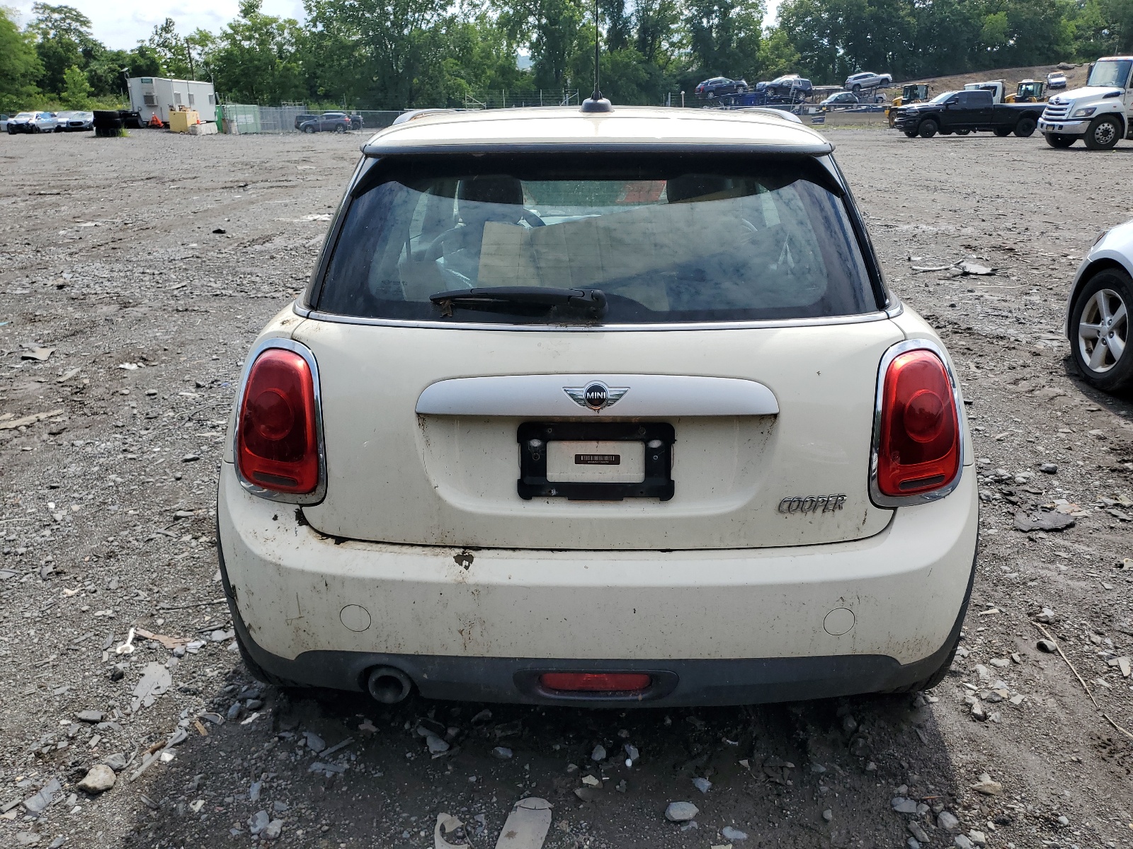 2015 Mini Cooper vin: WMWXM5C57F3A96756