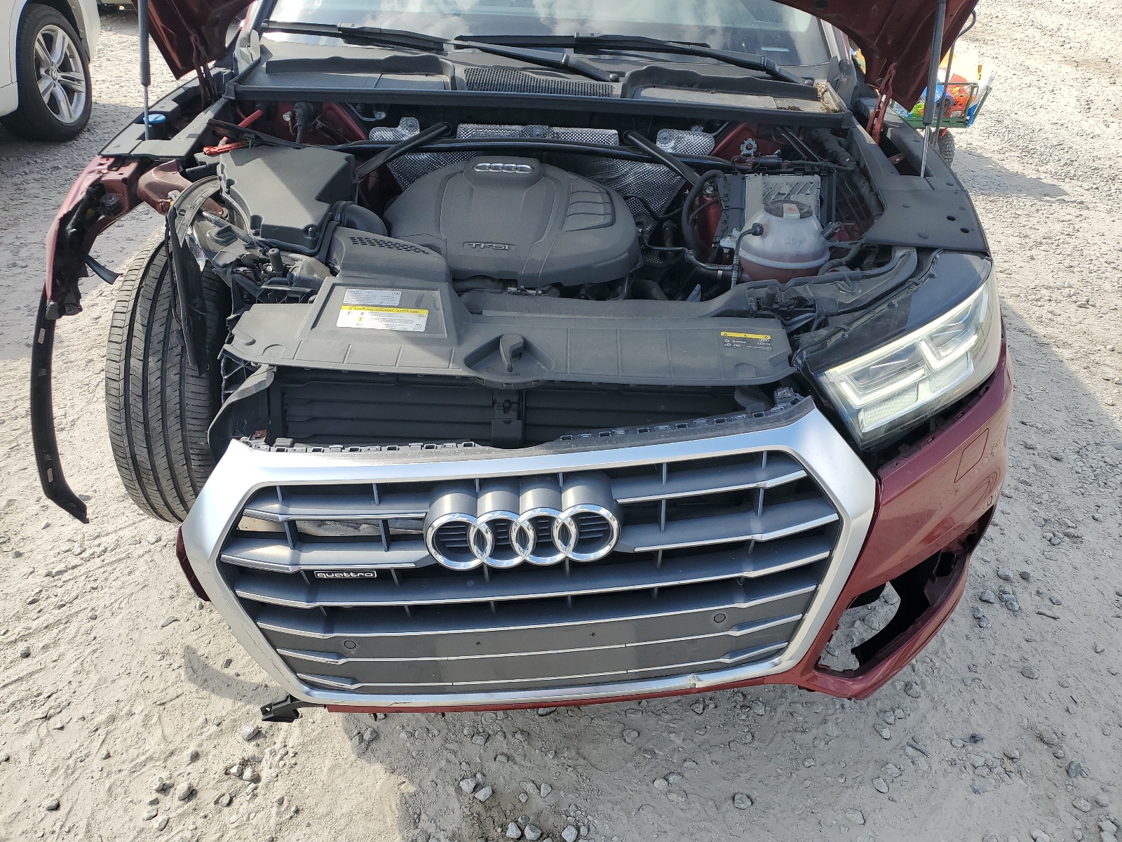 WA1BNAFY6J2240473 2018 Audi Q5 Premium Plus