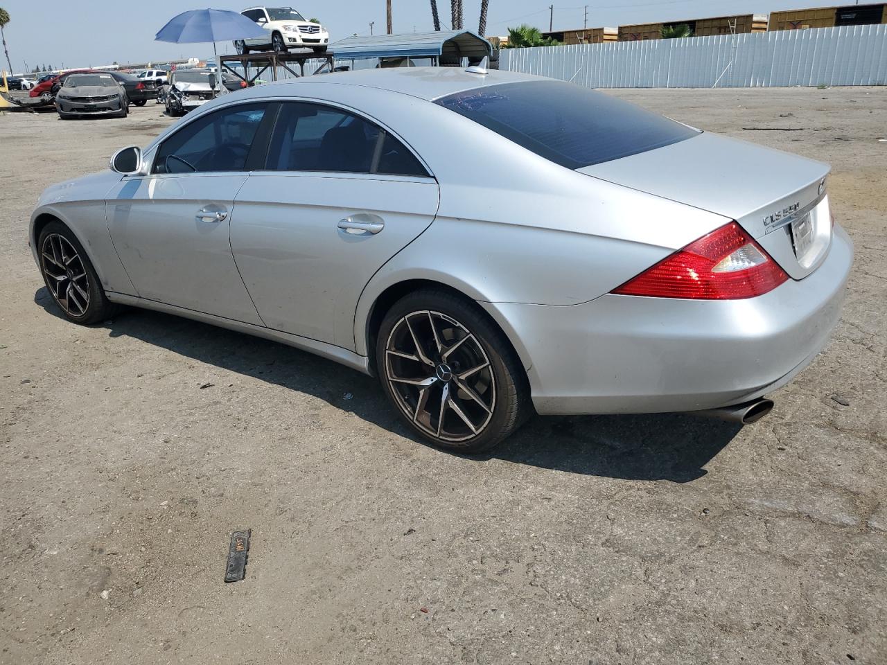 2007 Mercedes-Benz Cls 550 VIN: WDDDJ72X87A100407 Lot: 62274914