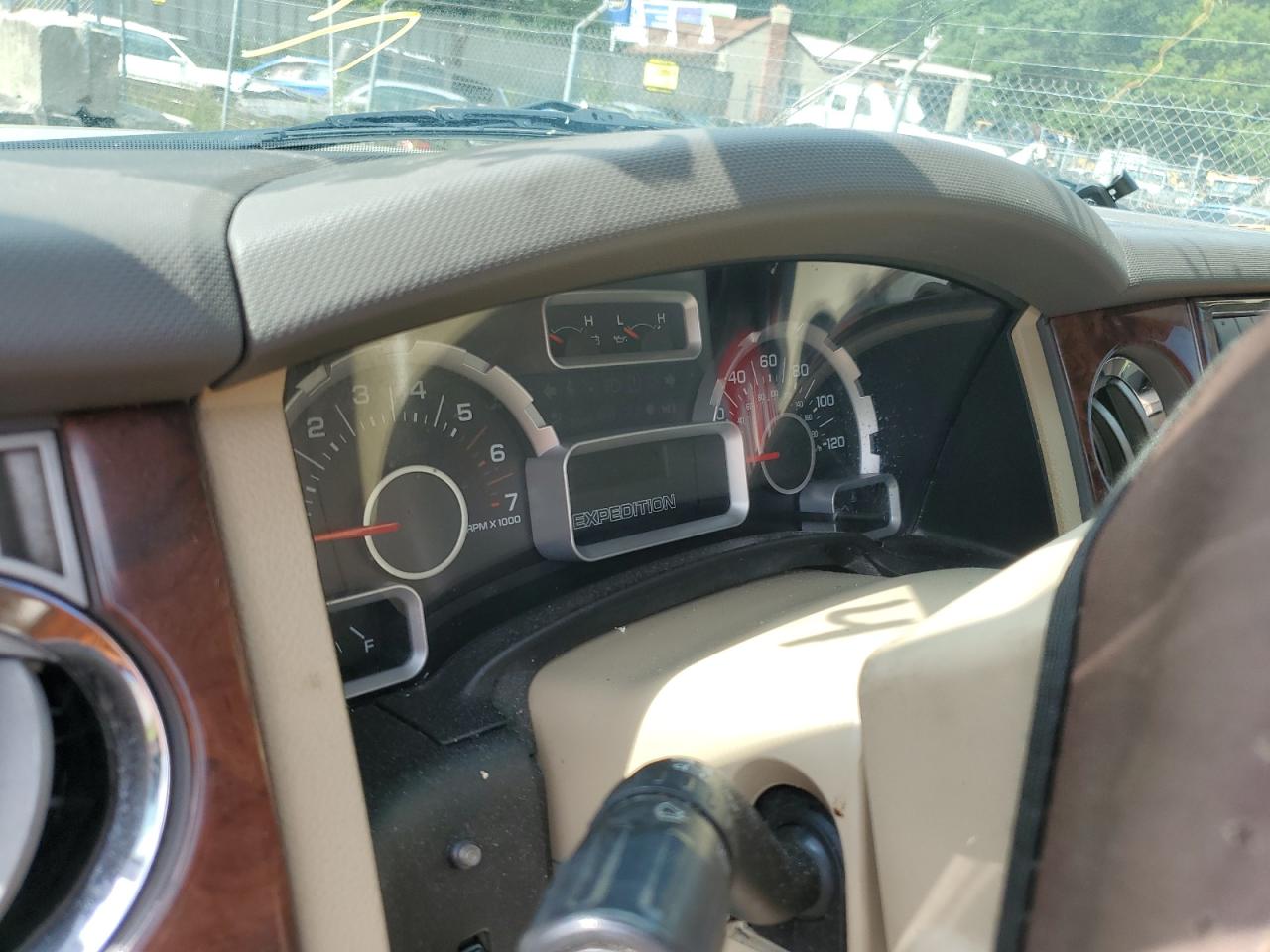 2007 Ford Expedition Xlt VIN: 1FMFU16557LA96753 Lot: 64820954