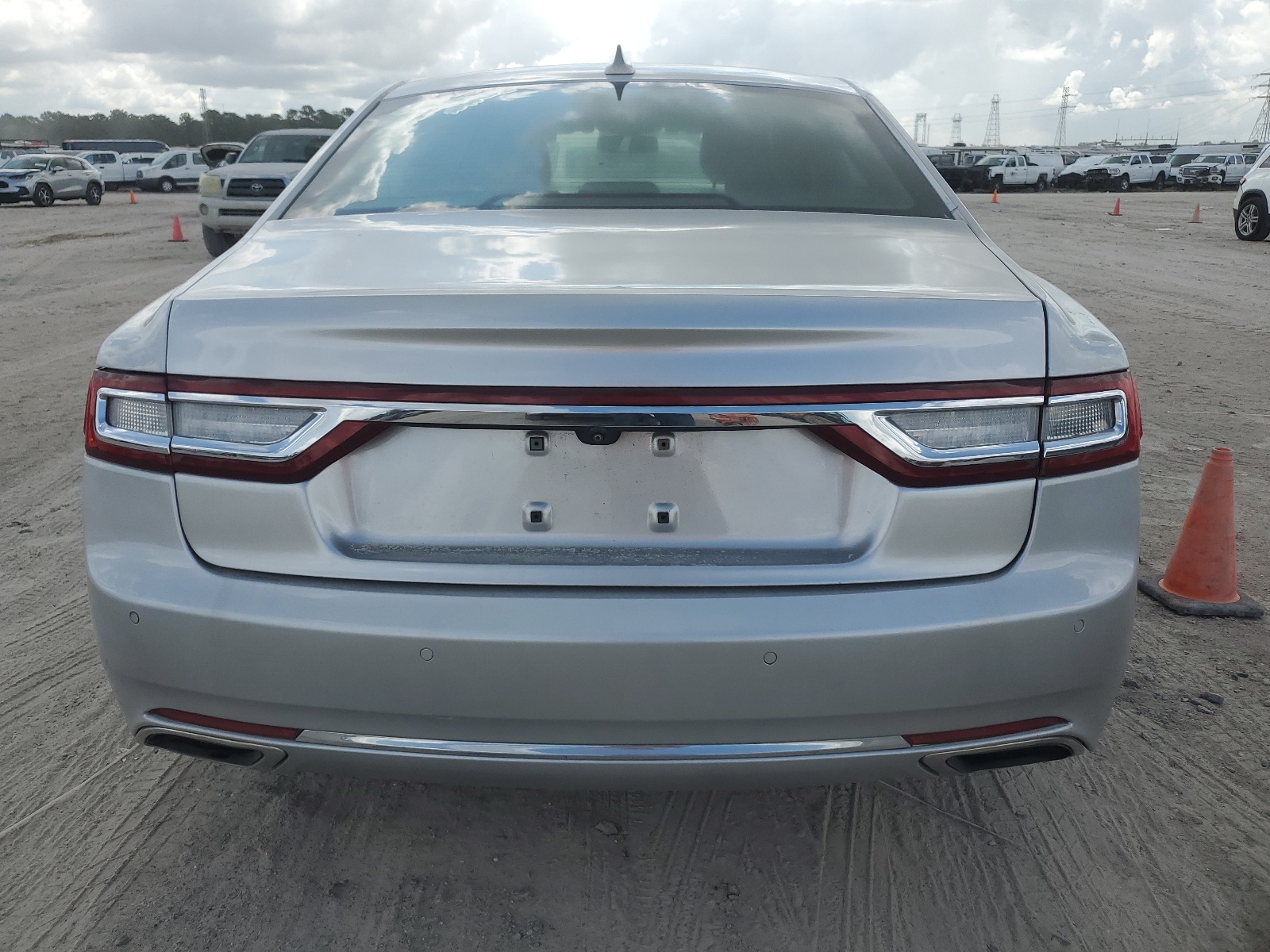 2018 Lincoln Continental Premiere vin: 1LN6L9PK4J5602686