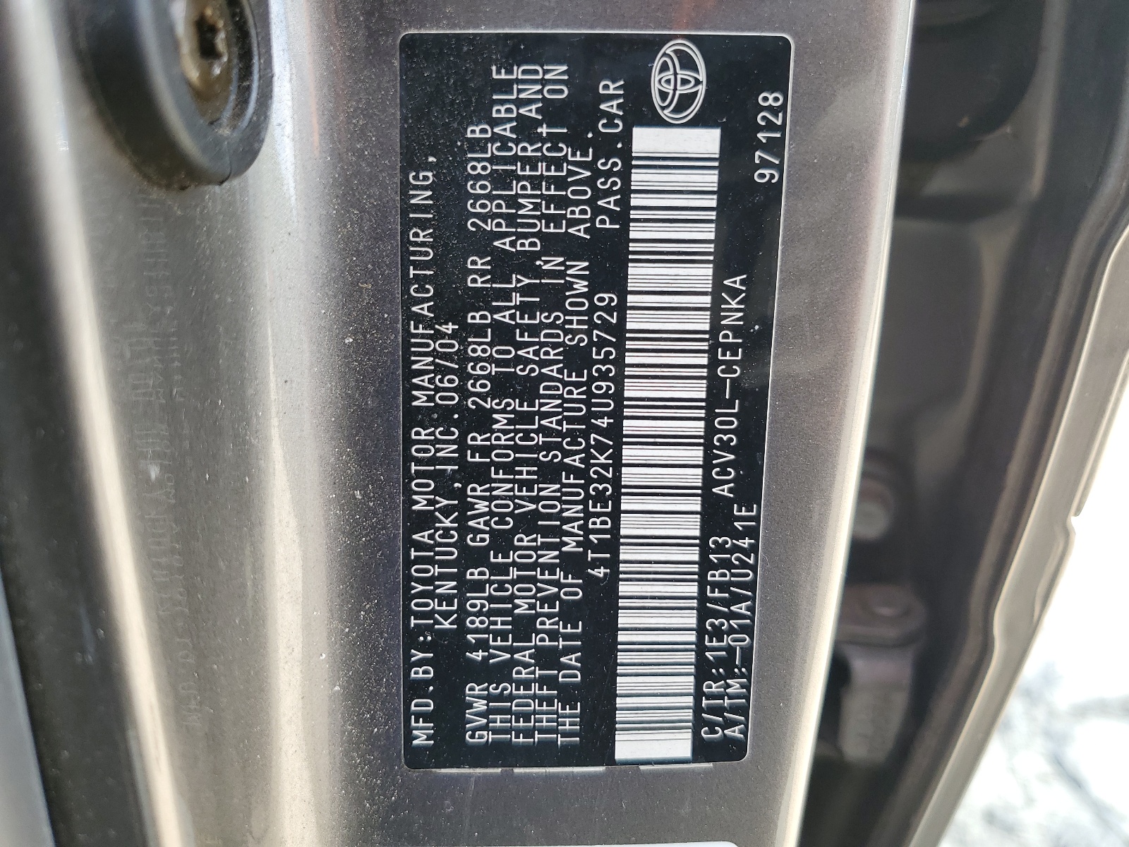 4T1BE32K74U935729 2004 Toyota Camry Le