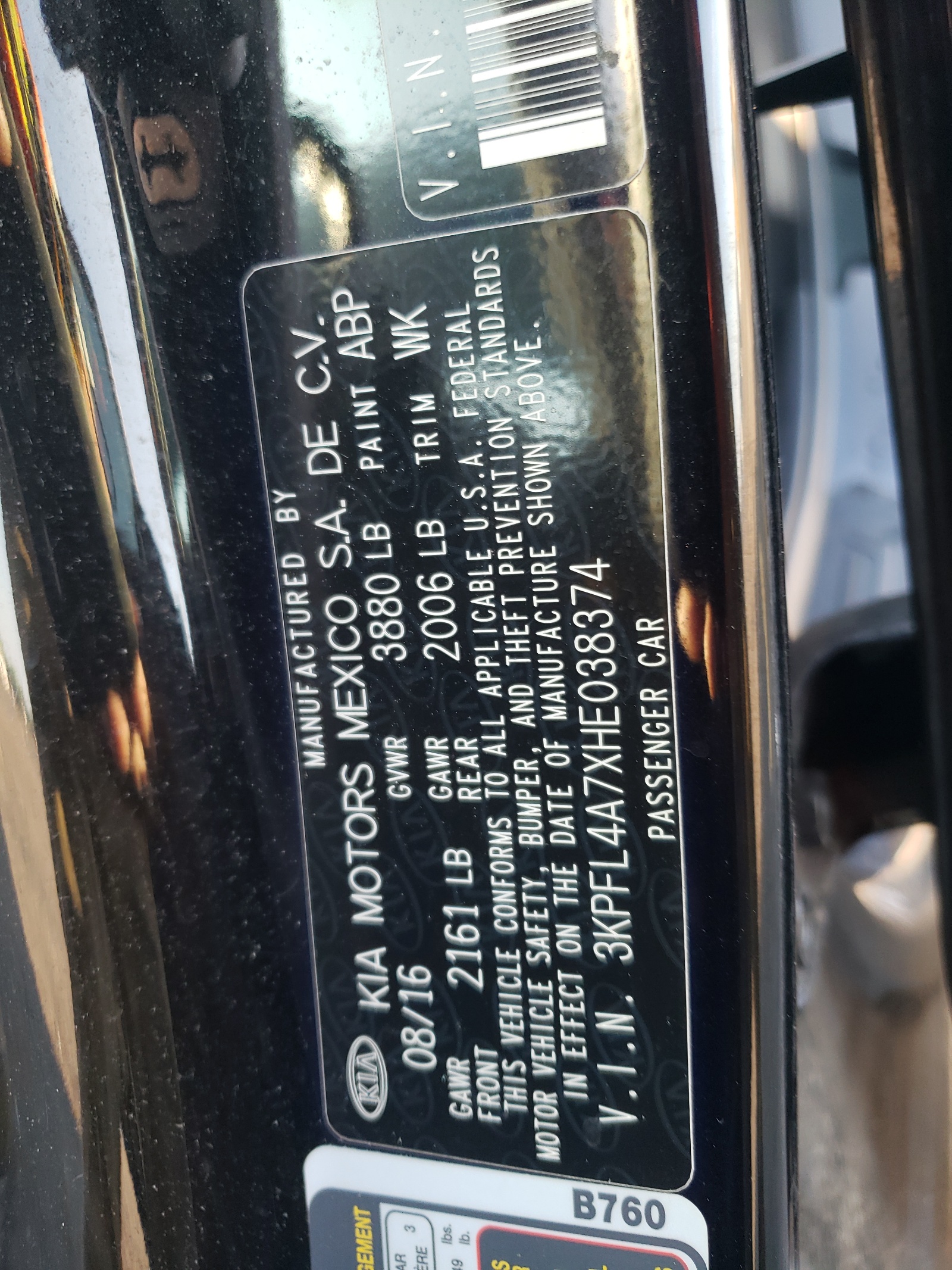 3KPFL4A7XHE038374 2017 Kia Forte Lx