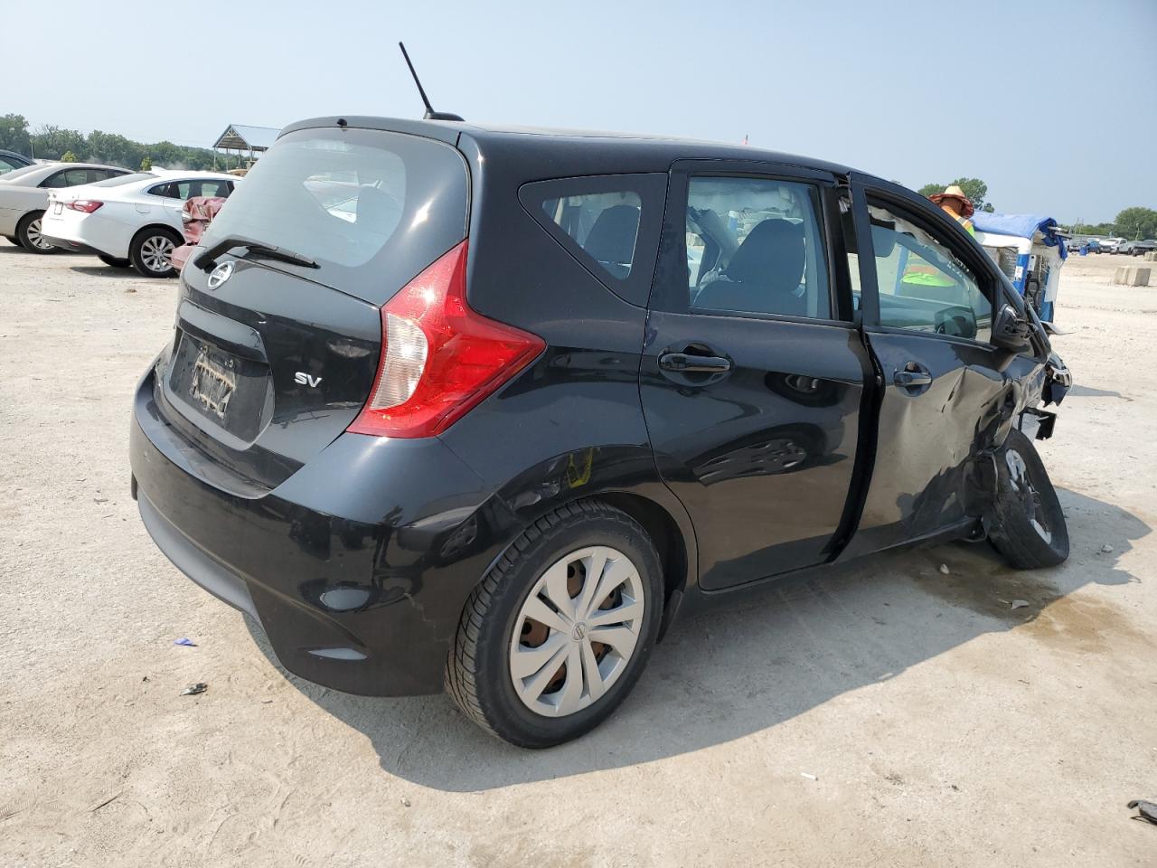 2018 Nissan Versa - Image 3