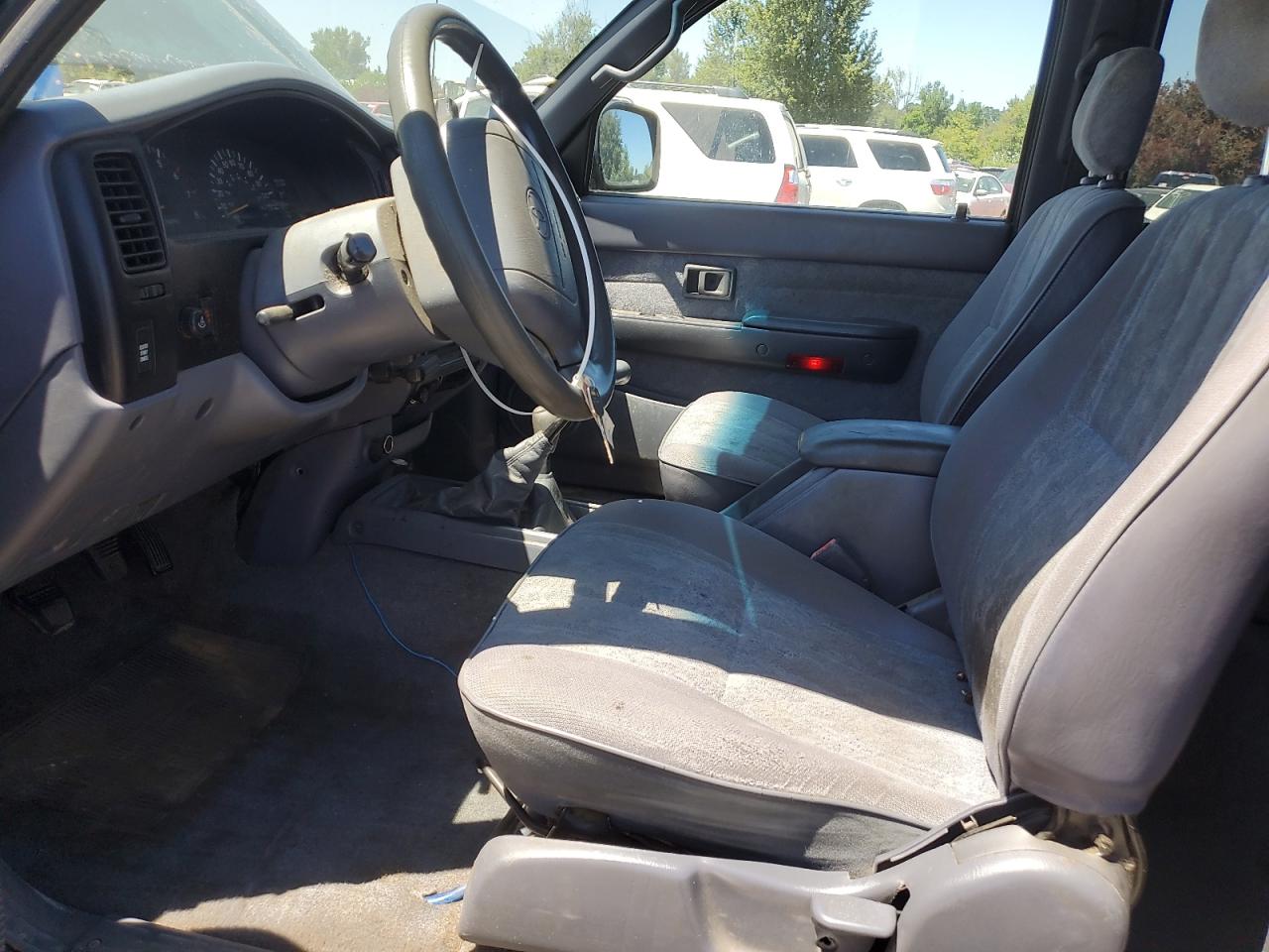 2000 Toyota Tacoma Xtracab VIN: 4TAWN72N7YZ634051 Lot: 61668394