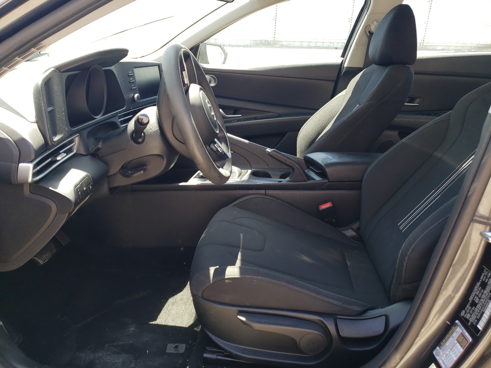 5NPLM4AG9MH017618 2021 Hyundai Elantra Sel