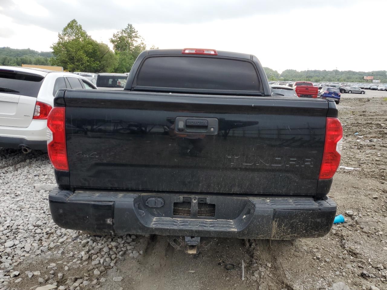 2018 Toyota Tundra - Image 6