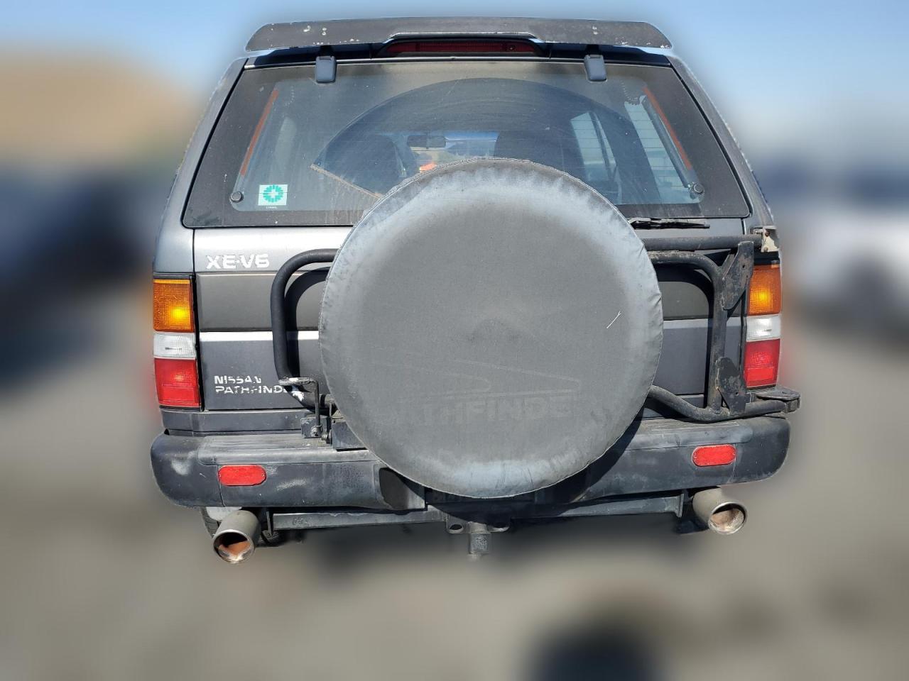 1995 Nissan Pathfinder Xe VIN: JN8HD17S9SW023883 Lot: 64404504