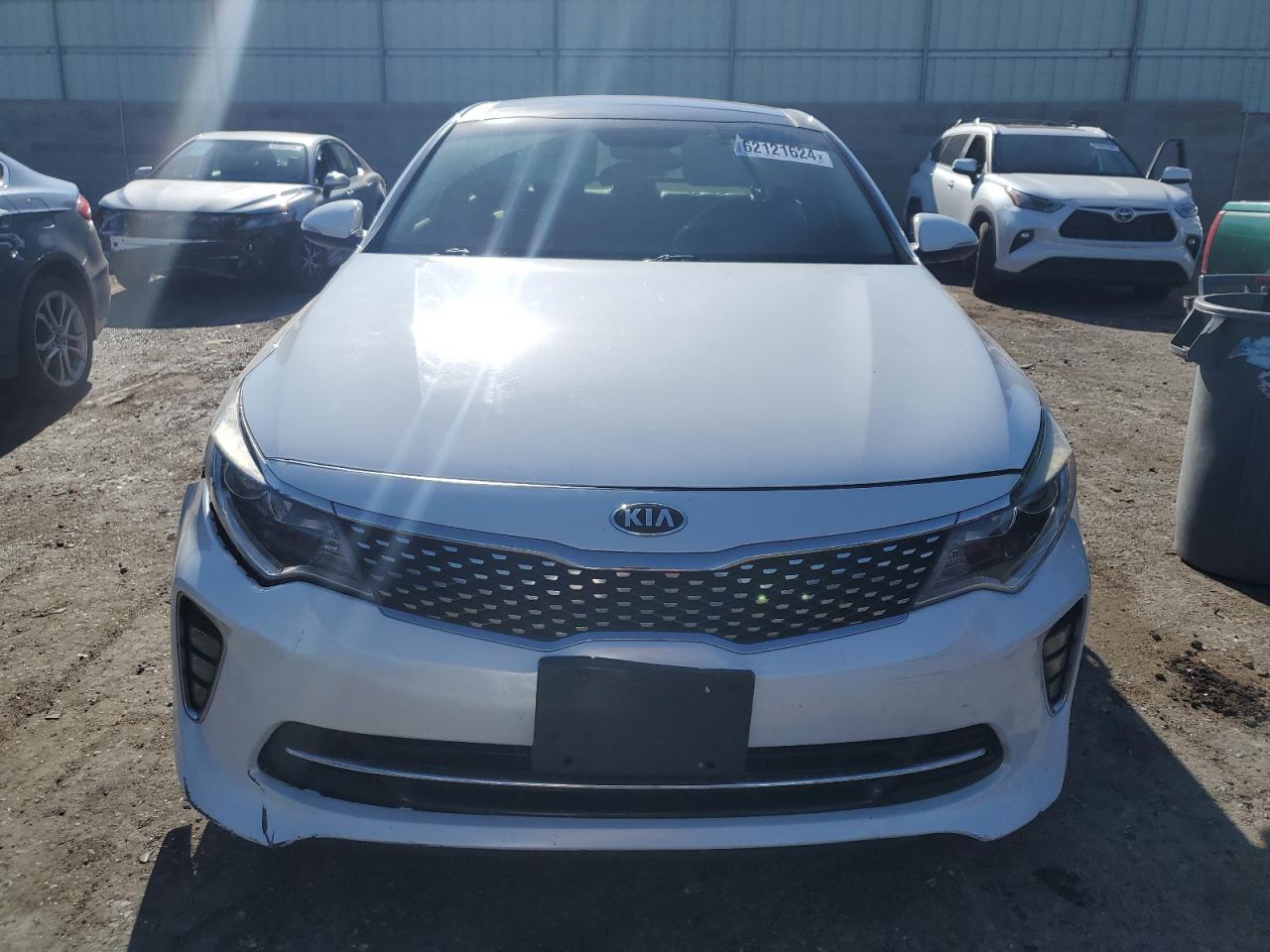 VIN 5XXGT4L34JG243992 2018 KIA OPTIMA no.5