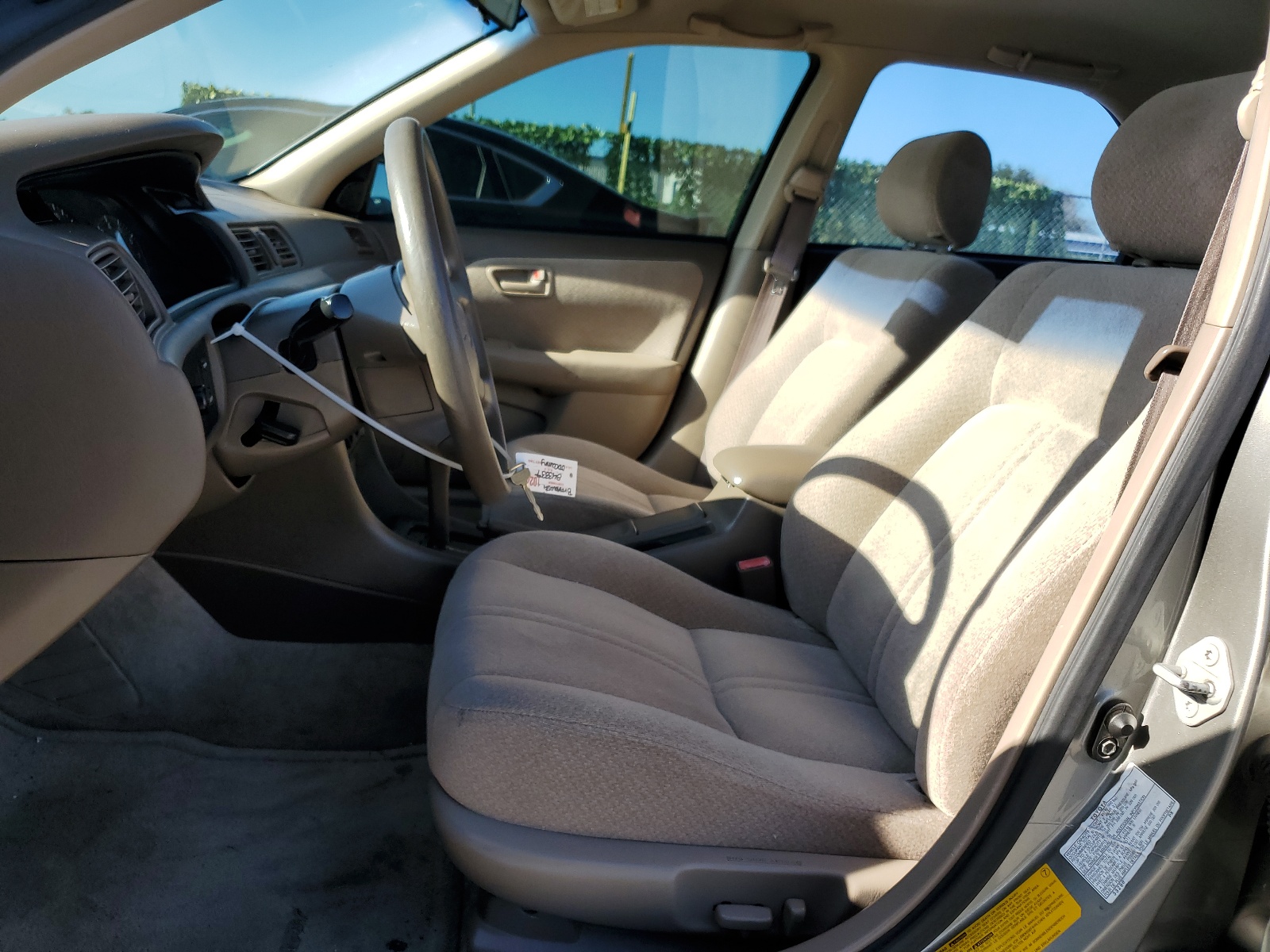 JT2BF28K3Y0260731 2000 Toyota Camry Le