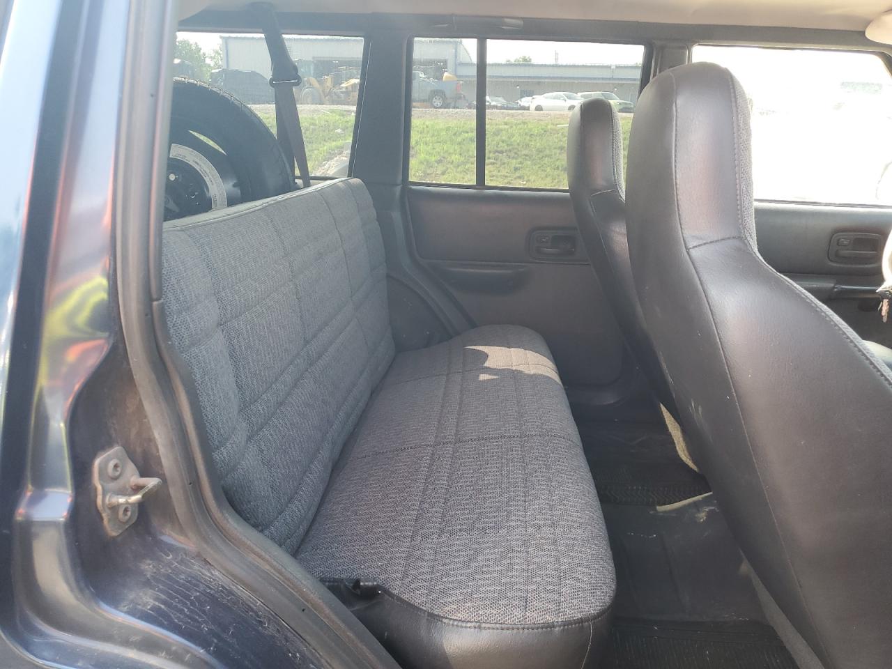 2001 Jeep Cherokee Sport VIN: 1J4FF48S81L547873 Lot: 62708884