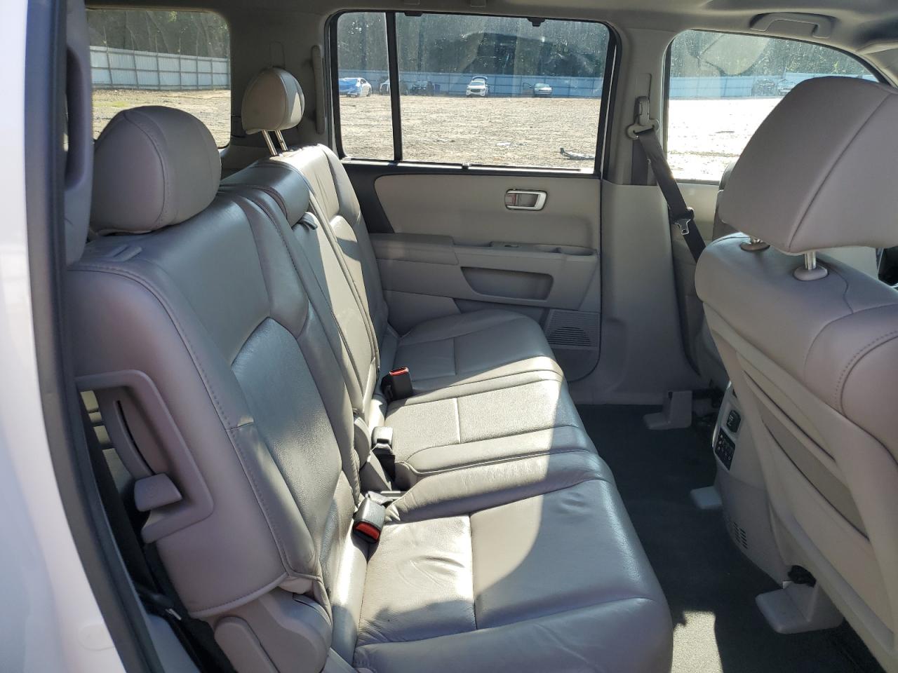 2011 Honda Pilot Touring VIN: 5FNYF3H99BB027210 Lot: 62992574