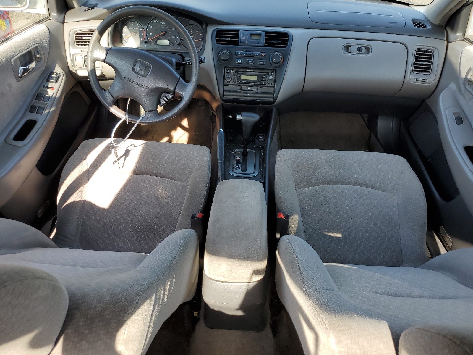 1HGCG66531A142192 2001 Honda Accord Lx