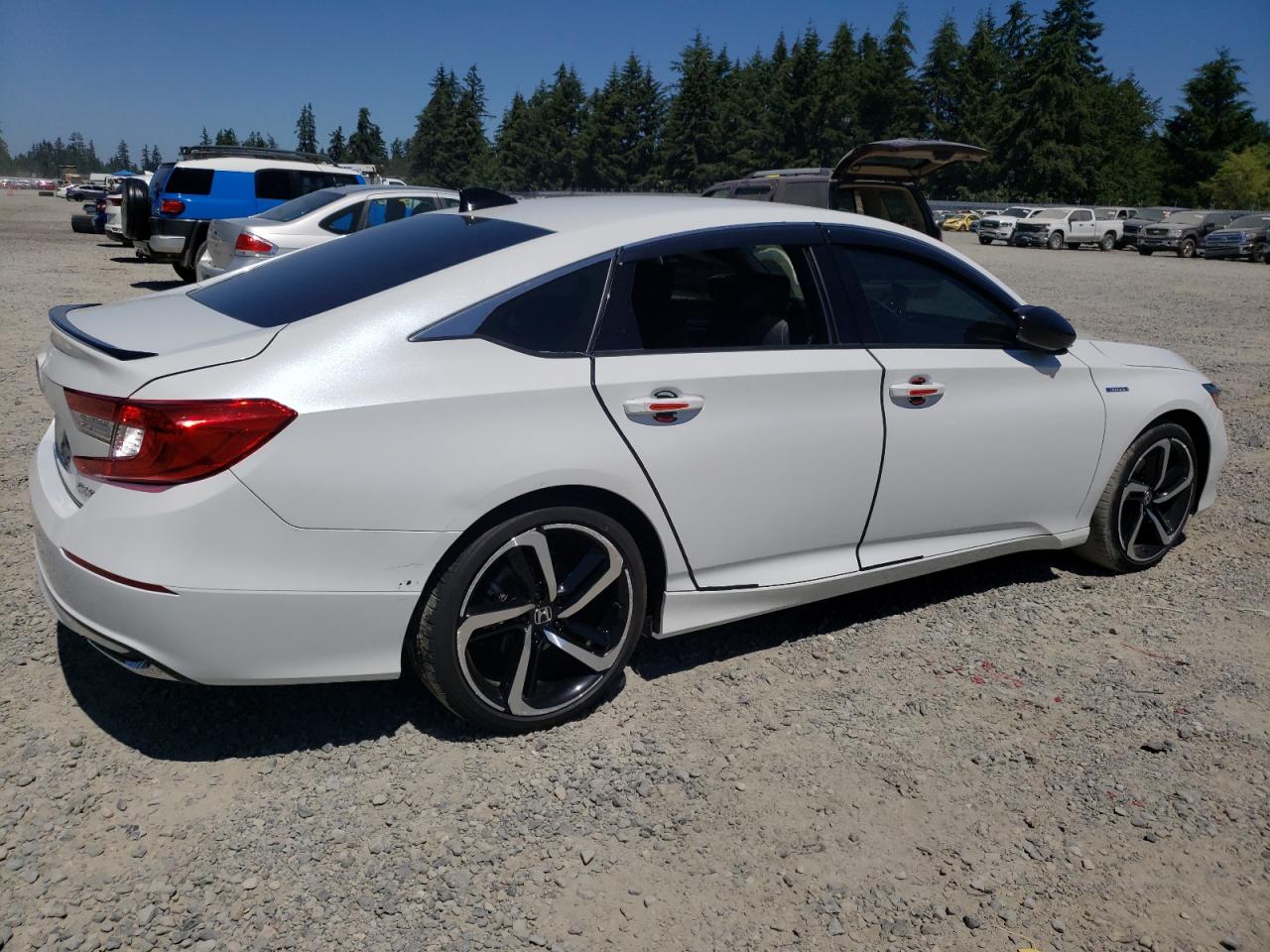 2022 Honda Accord Hybrid Sport VIN: 1HGCV3F28NA043819 Lot: 63298384
