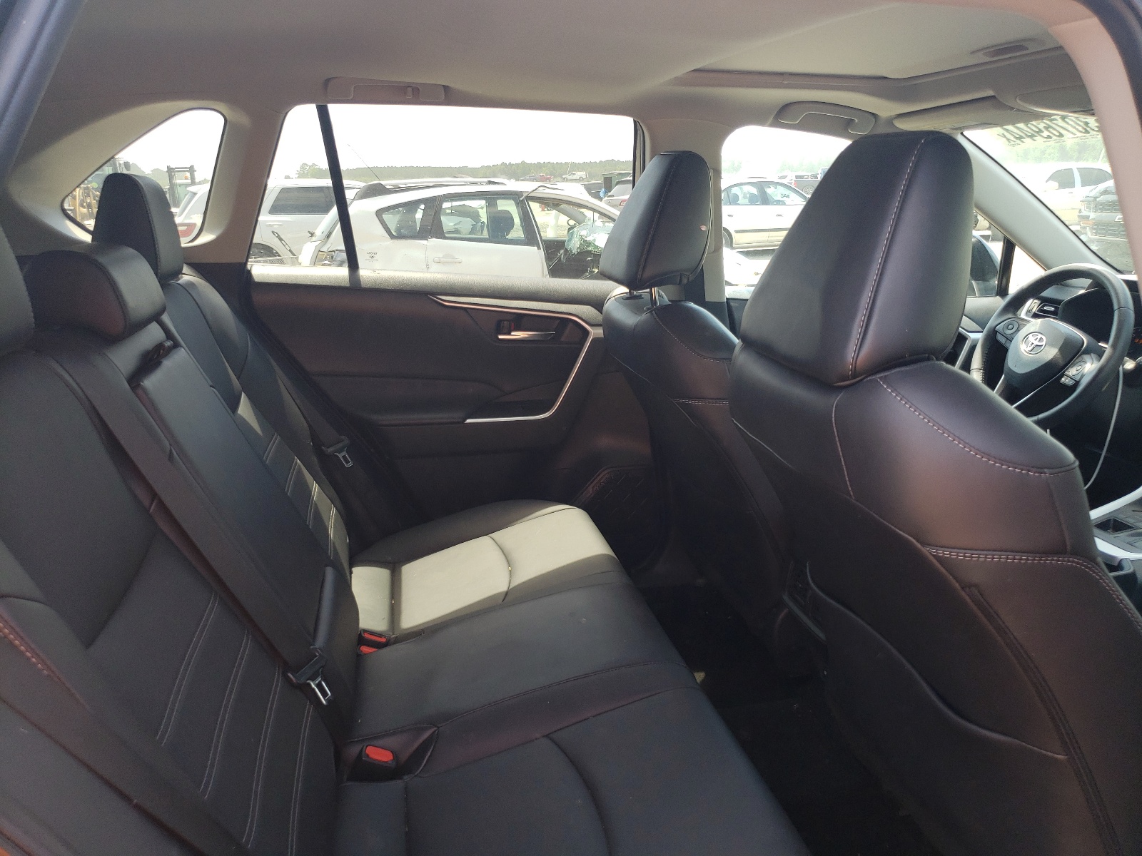 2T3A1RFV8NW323482 2022 Toyota Rav4 Xle Premium