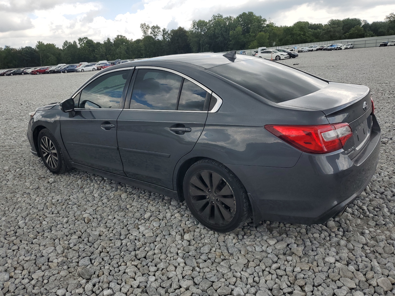 2018 Subaru Legacy 2.5I Premium vin: 4S3BNAH65J3027851