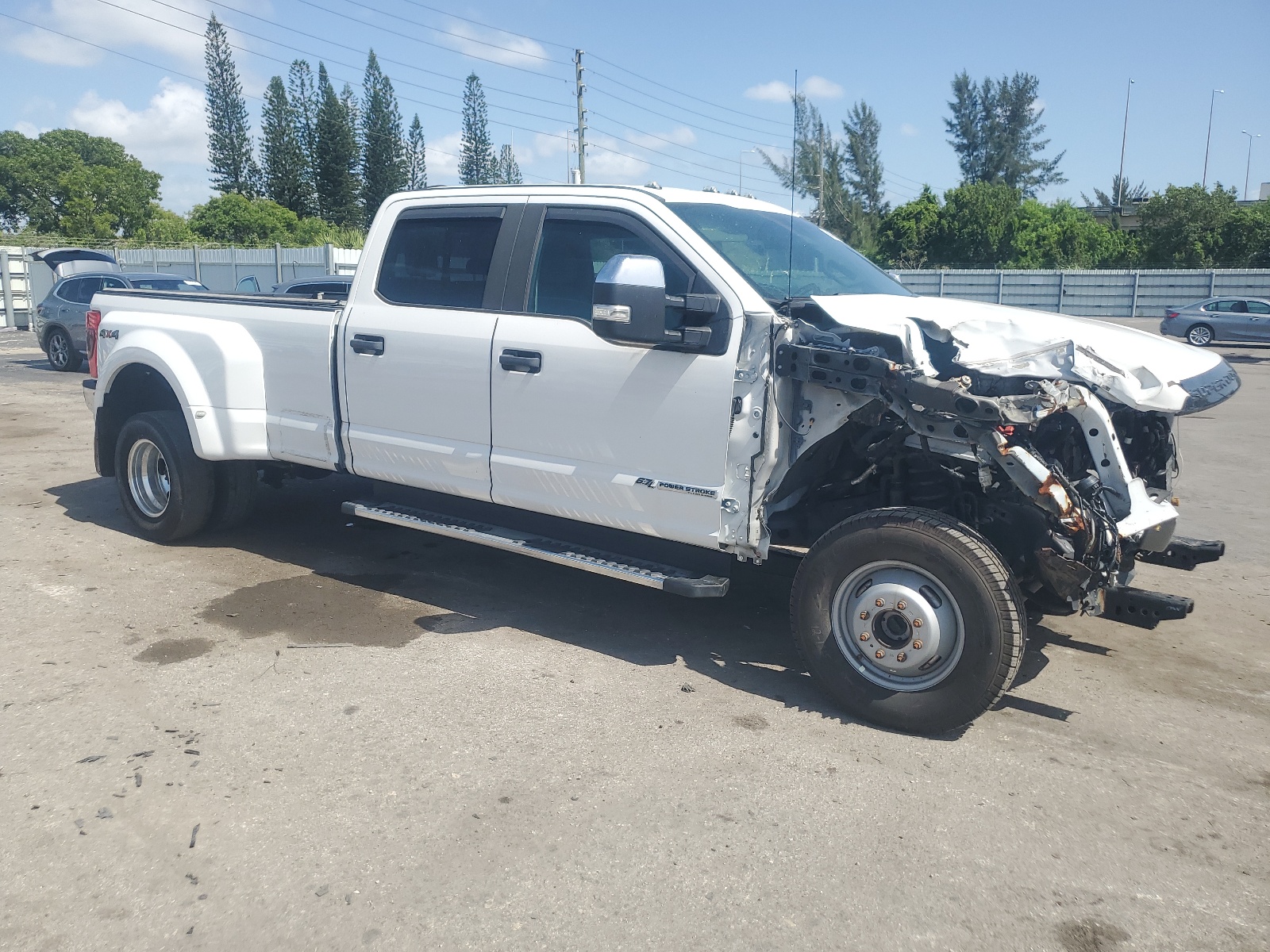 2020 Ford F350 Super Duty vin: 1FT8W3DTXLEC08806