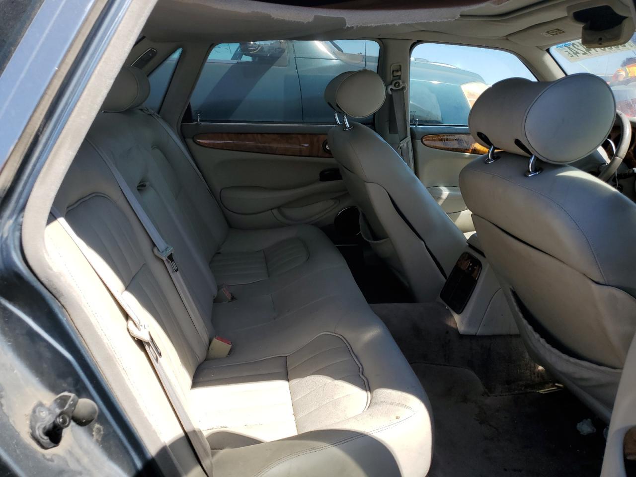 1998 Jaguar Xj8 VIN: SAJHX1241WC832797 Lot: 65301424