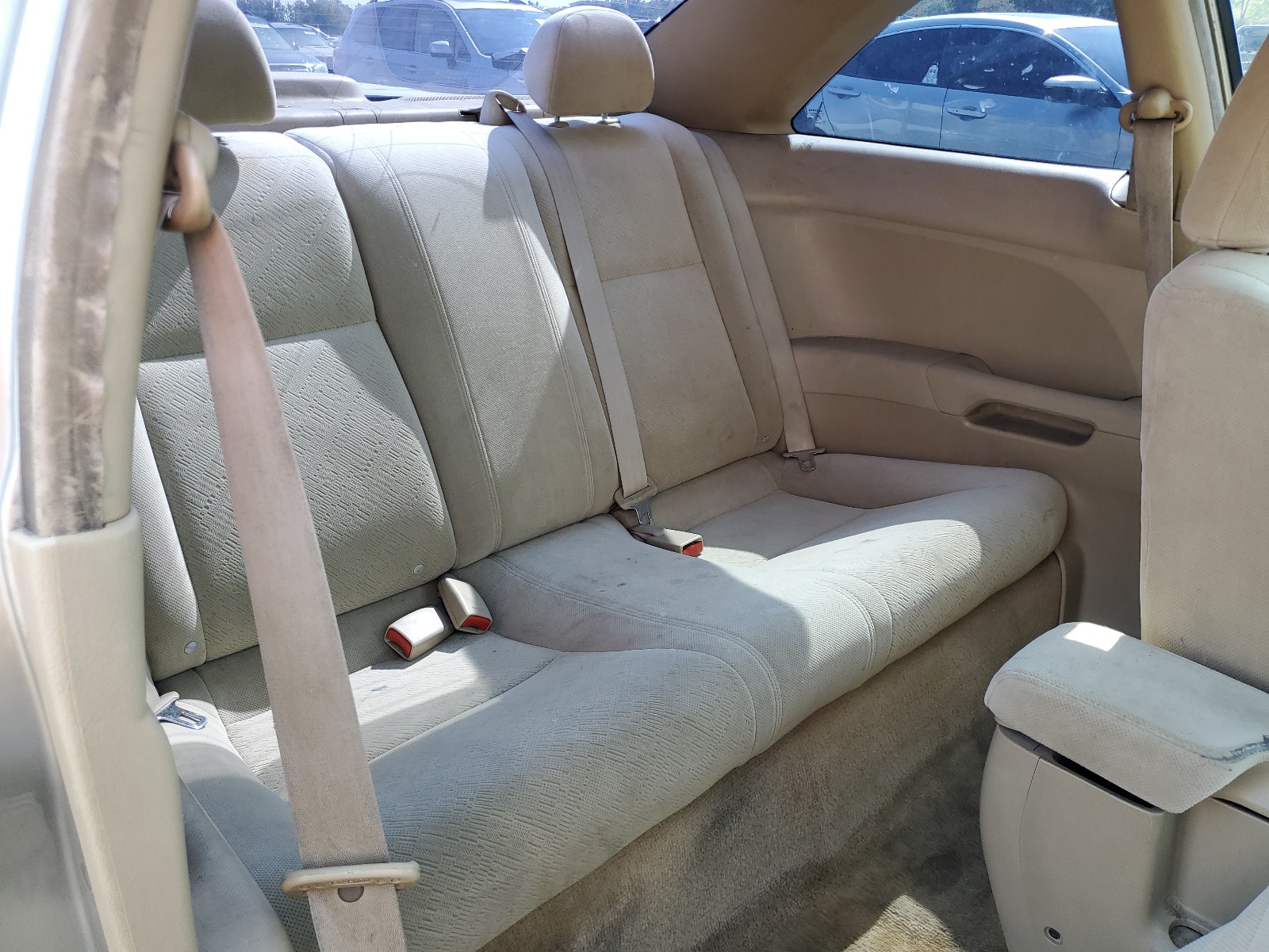 1HGEM225X4L066527 2004 Honda Civic Lx