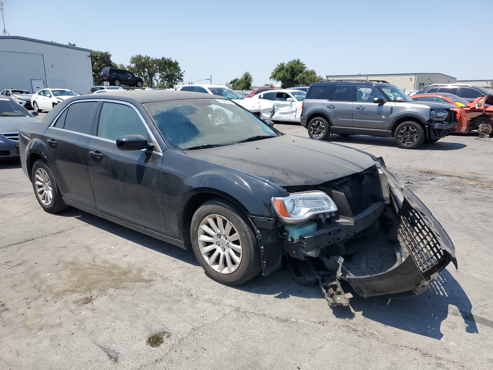 2014 Chrysler 300 vin: 2C3CCAAG2EH141567