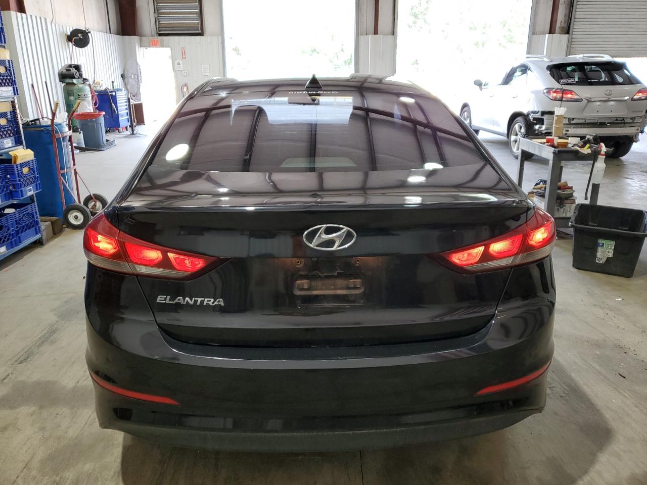 2017 Hyundai Elantra Se VIN: KMHD84LF3HU384812 Lot: 65602204