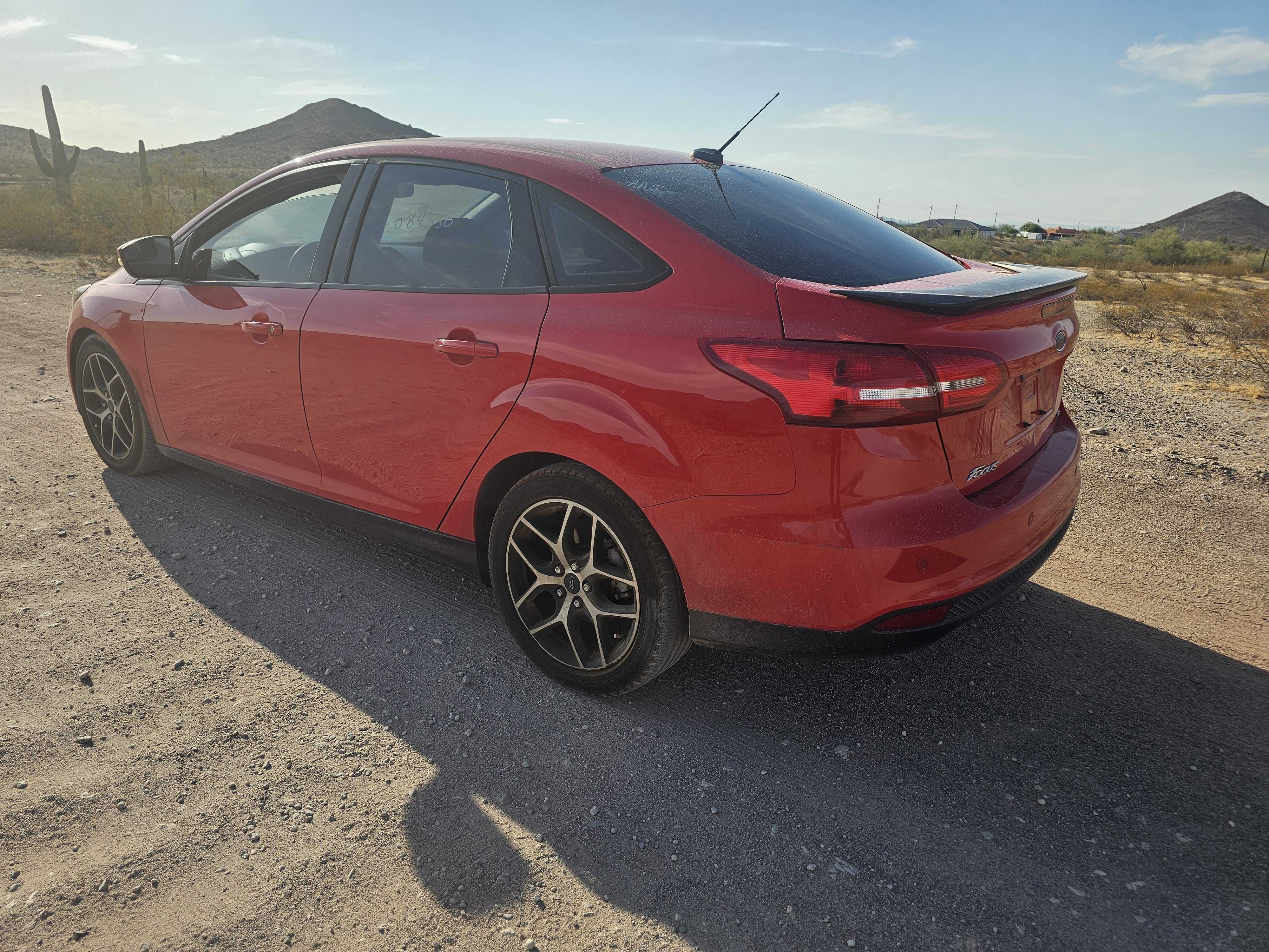 2017 Ford Focus Sel vin: 1FADP3H26HL342265