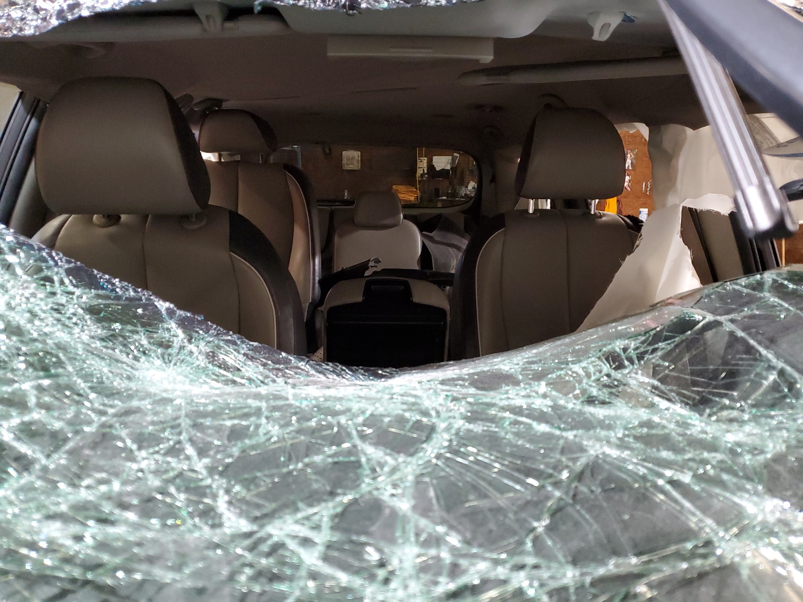 KNDMB5C17H6301127 2017 Kia Sedona Lx