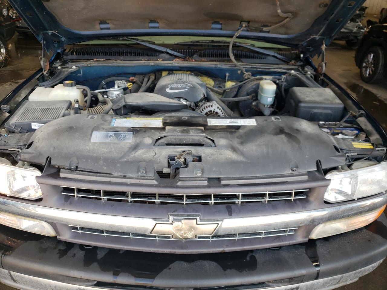 2001 Chevrolet Silverado - Image 11