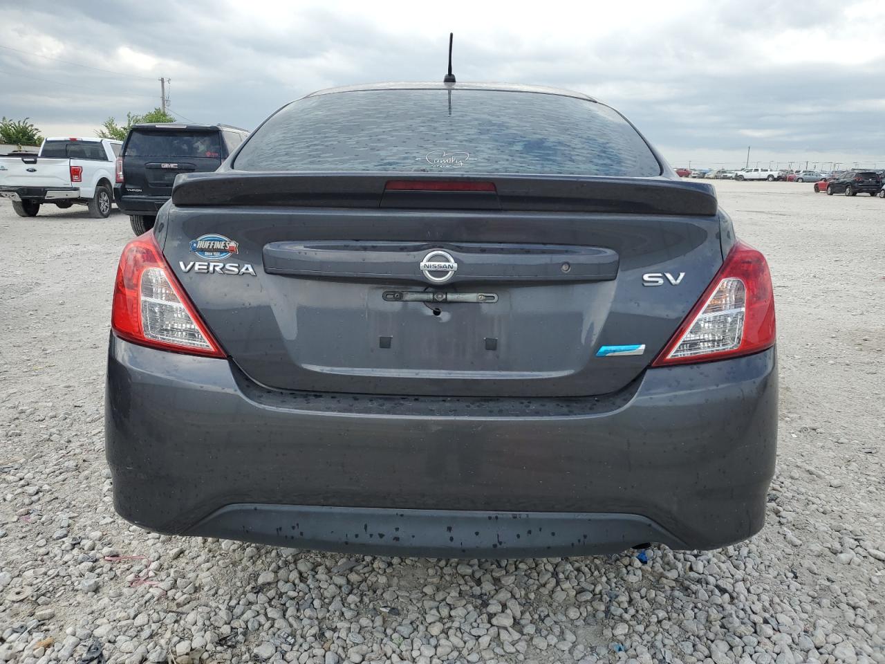 2015 Nissan Versa S VIN: 3N1CN7AP0FL890811 Lot: 61803934