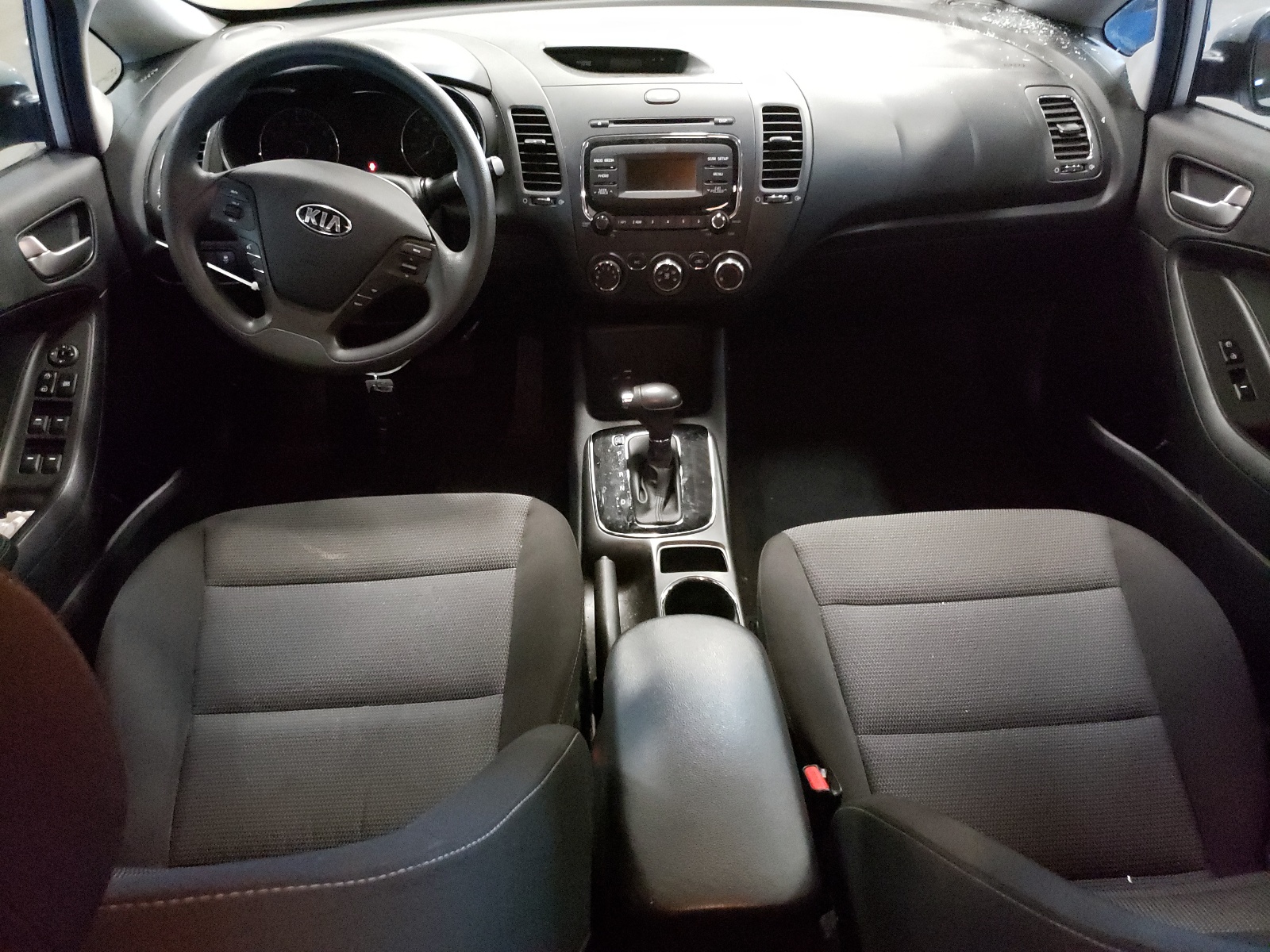 2017 Kia Forte Lx vin: 3KPFK4A77HE039209